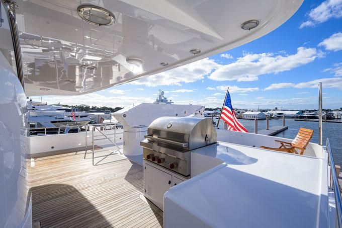 Impetuous Yacht Photos Pics Boat Deck Grill