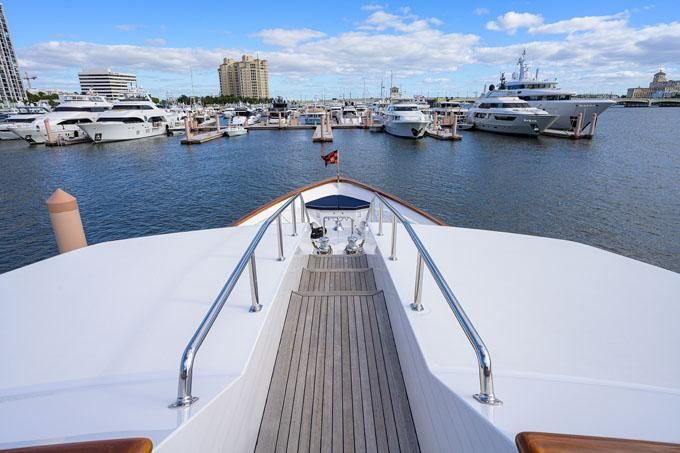 Impetuous Yacht Photos Pics Foredeck Steps