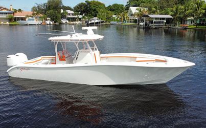 35' Yellowfin 2018
