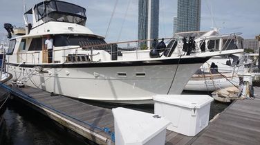 Hatteras Stabilized Motor Yacht