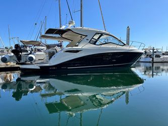 35' Sea Ray 2019