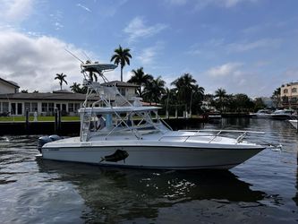 35' Contender 2006