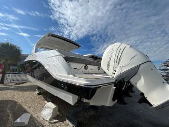 Sea Ray SLX 400 Outboard