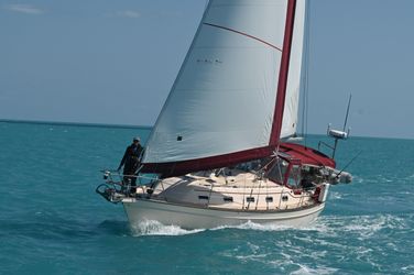 37' Island Packet 2004