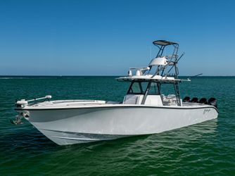39' Yellowfin 2023