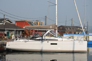 34' Jeanneau 2015