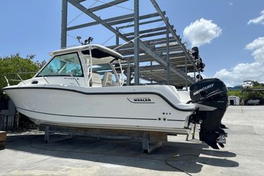 28' Boston Whaler 2018