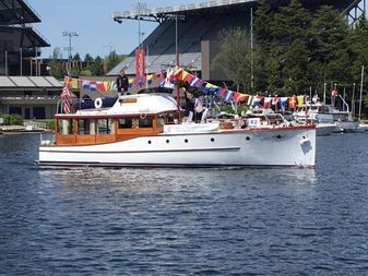 Custom Lake Union Dreamboat