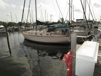 40' Island Packet 1996
