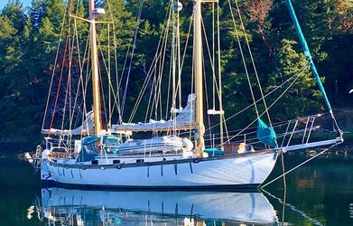 38' Bluewater Yachts 1980