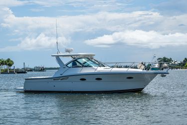 33' Tiara Yachts 2008