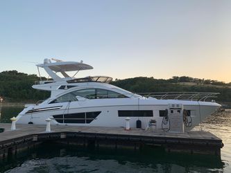 60' Cruisers Yachts 2020