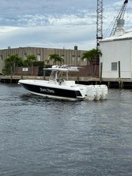 37' Intrepid 2007