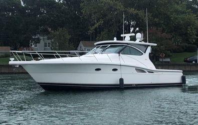 42' Tiara Yachts 2004