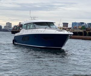 50' Tiara Yachts 2022