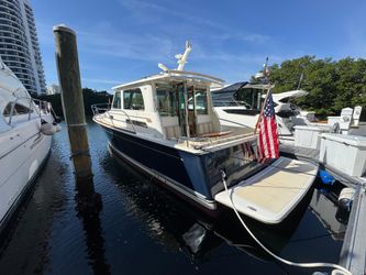 42' Sabre 2019