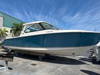 32' Pursuit 2017