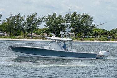 41' Regulator 2018