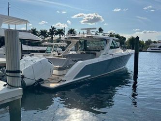 48' Tiara Yachts 2025