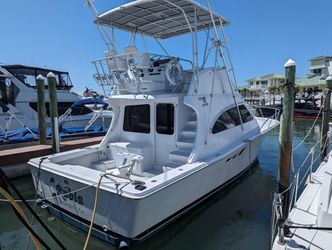 38' Luhrs 2000