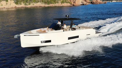 42' De Antonio Yachts 2025