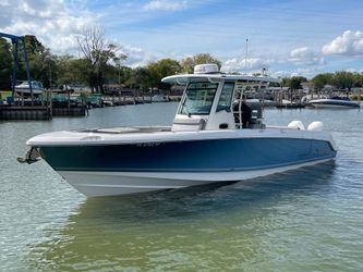 33' Boston Whaler 2022