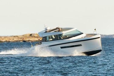 Delta Powerboats 33 Coupe
