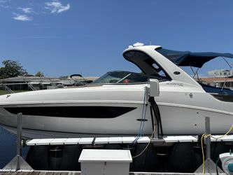 31' Sea Ray 2016