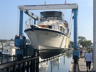 48' Hatteras 1981