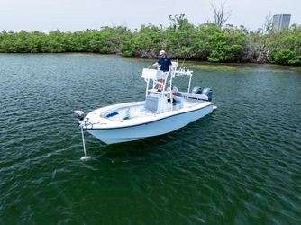 25' Yellowfin 2016