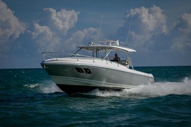 40' Intrepid 2020