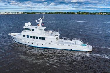 GlassTech Expedition Yacht