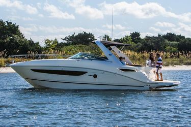 37' Sea Ray 2015