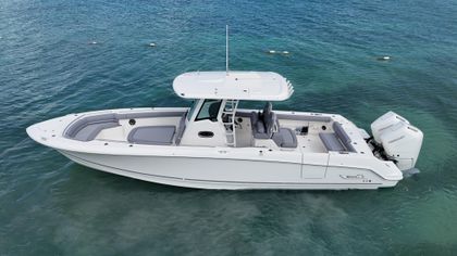 33' Boston Whaler 2025