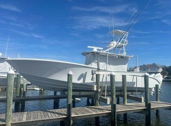 39' Yellowfin 2023