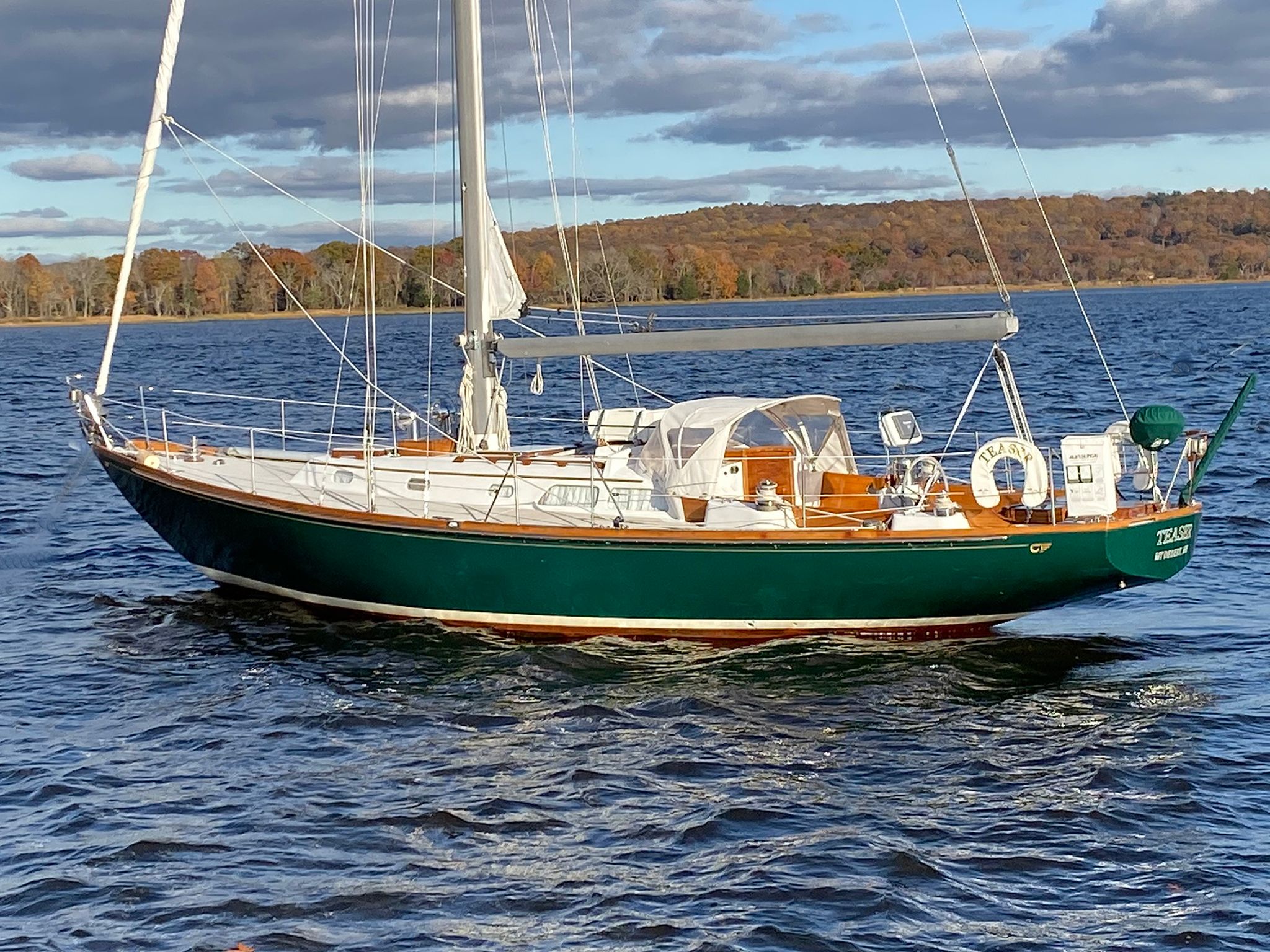 40 foot hinckley sailboat