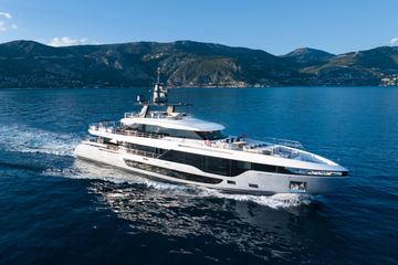 118' Azimut 2022