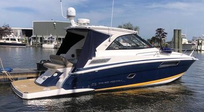35' Regal 2014