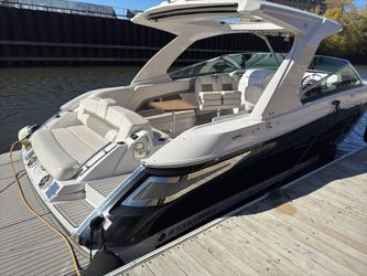 35' Four Winns 2019