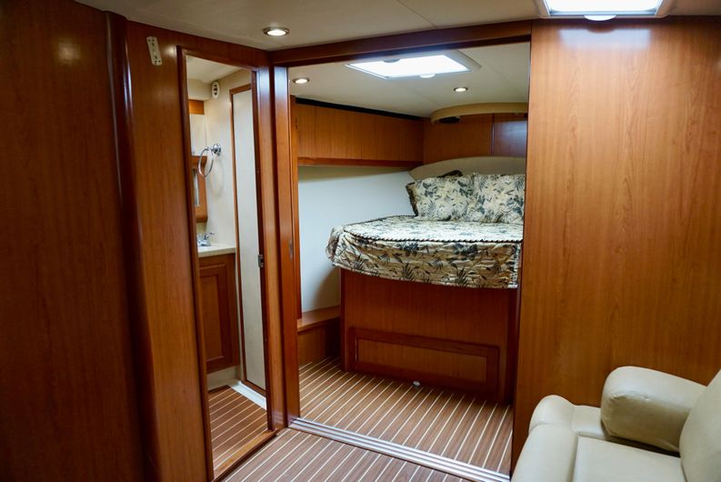 Quin-essential Yacht Photos Pics Luhrs 41 Open- Quin-Essential-Master Stateroom