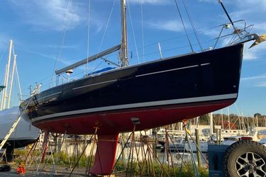 47' Beneteau 2004