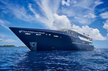 Custom Dive Ship