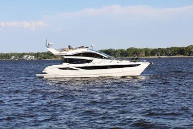 Galeon 430 Skydeck