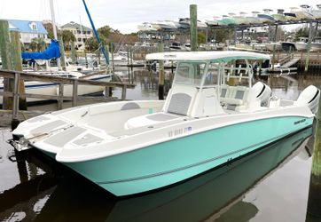 28' Twin Vee 2022