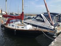 Custom Offshore Yachts International Ltd Nantucket Clipper 32