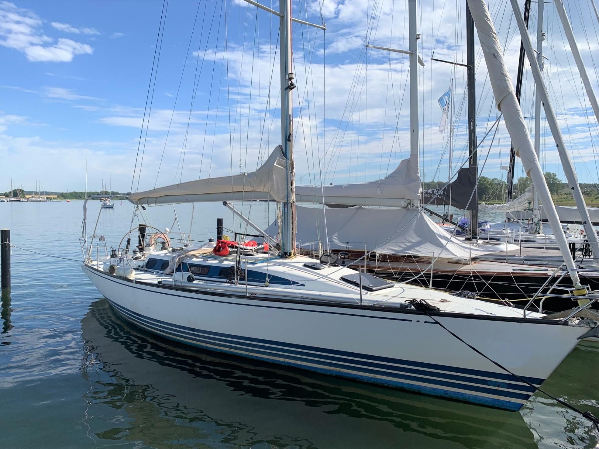 x412 yacht for sale