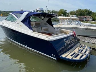 Tiara Yachts 3100 Coronet