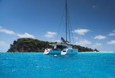 Fountaine Pajot Helia 44