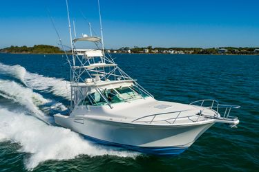 40' Cabo 2003 Yacht For Sale