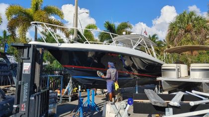 37' Intrepid 2002